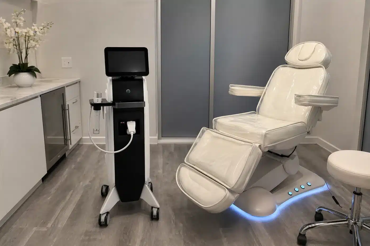 XERF radiofrequency skin tightening device beside a treatment chair at Cosmetiq Medicine's Vancouver, WA clinic